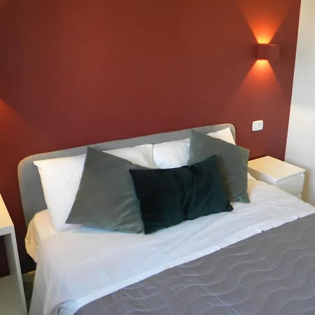 Abitaroom Pensión Bolonia